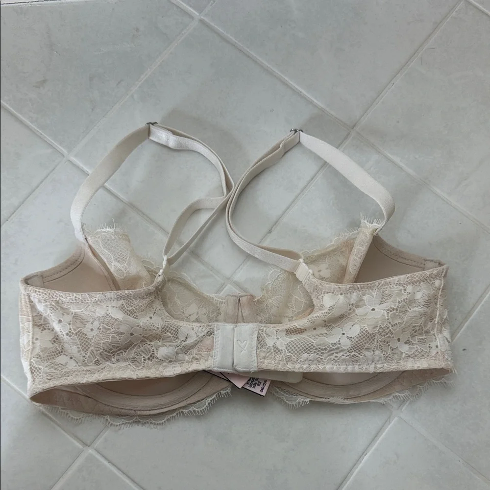 Victoria's Secret Dream Angels push up without padding Cream Lace Bra - Picture 4 of 10